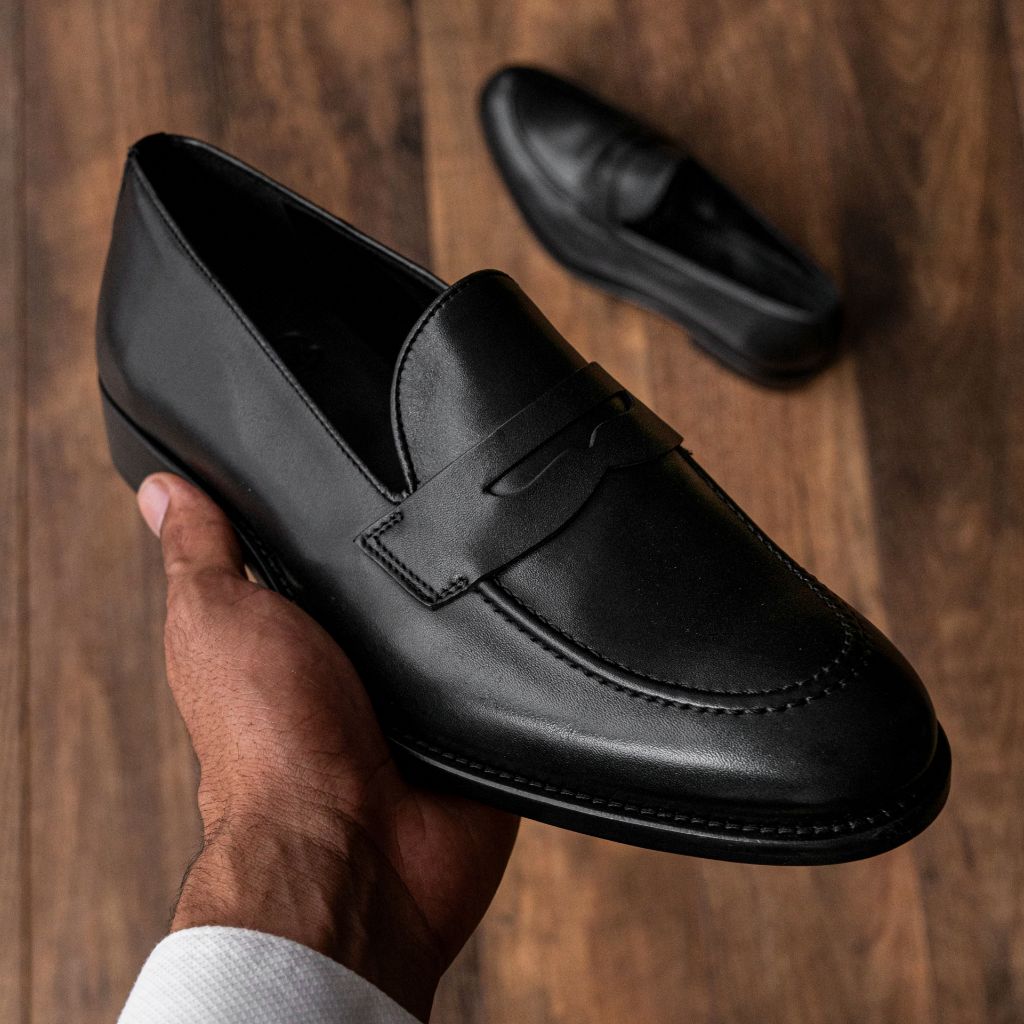 [S] Lincoln | Black