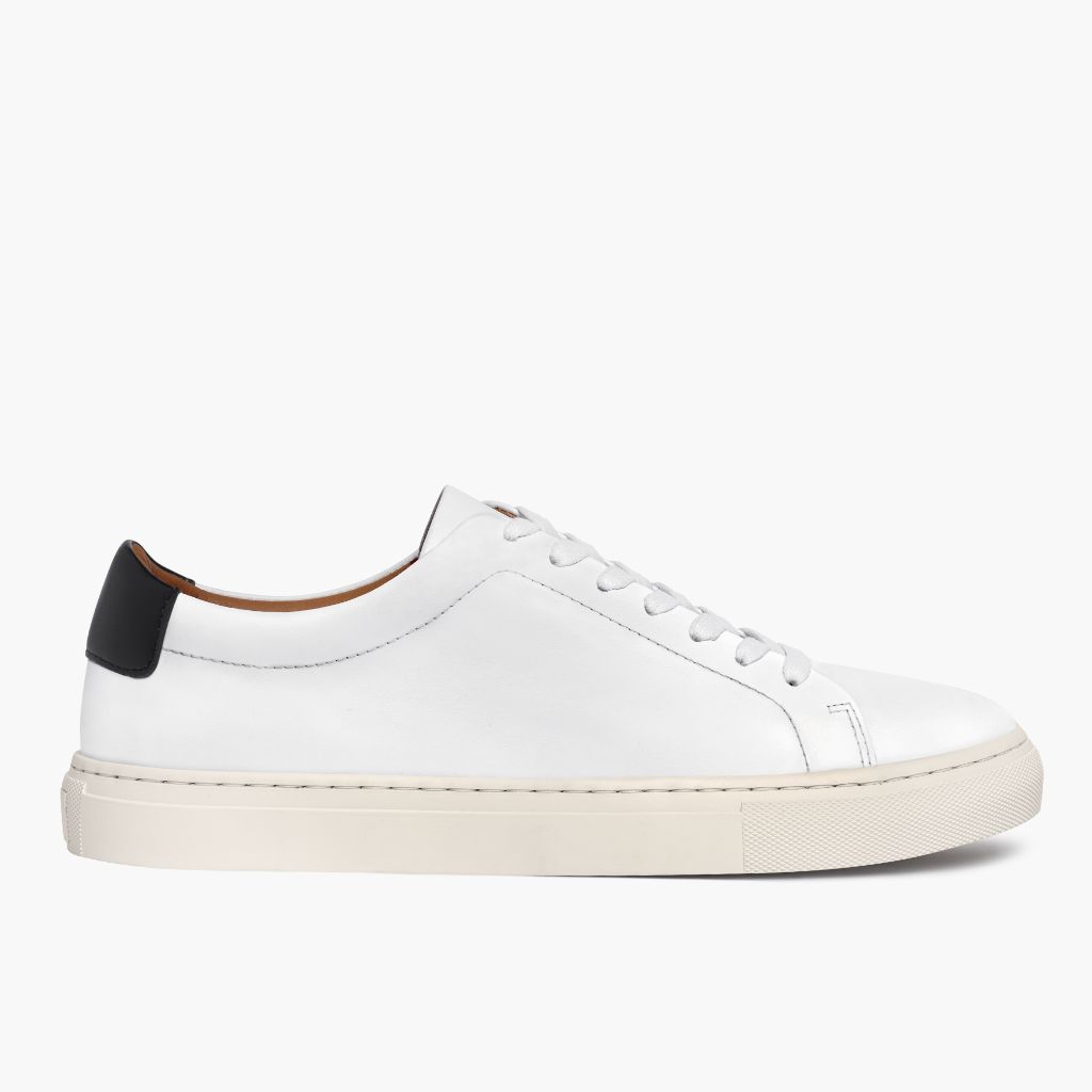 Encore | White & Black