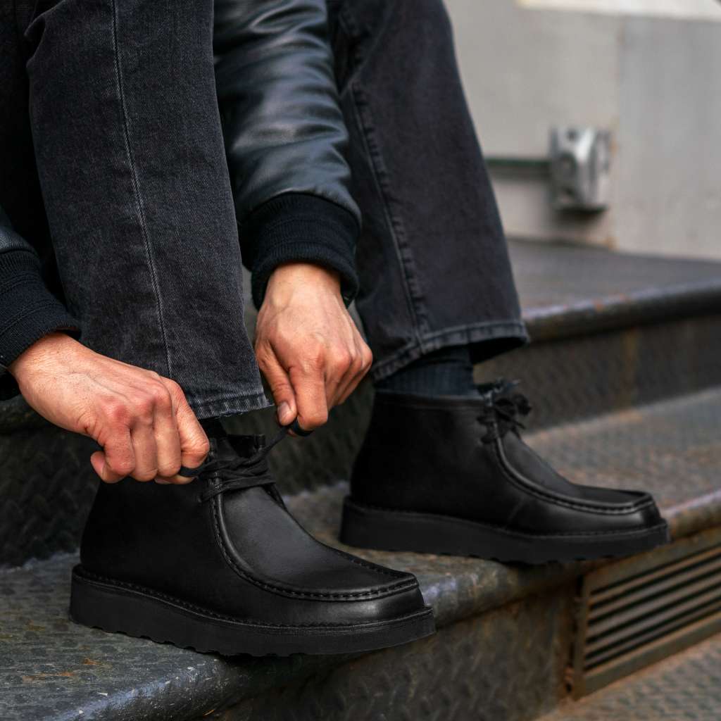 Roadrunner | Black