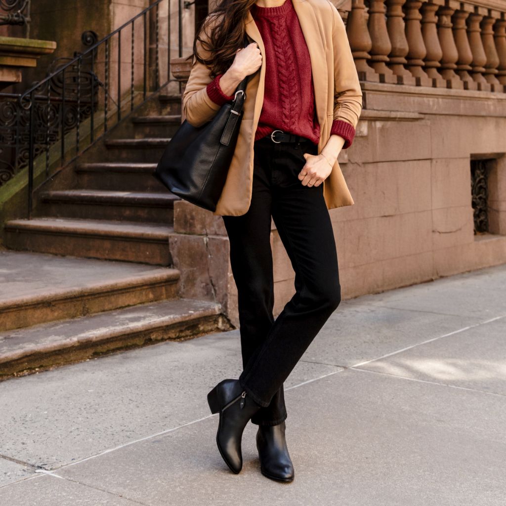Downtown | Black