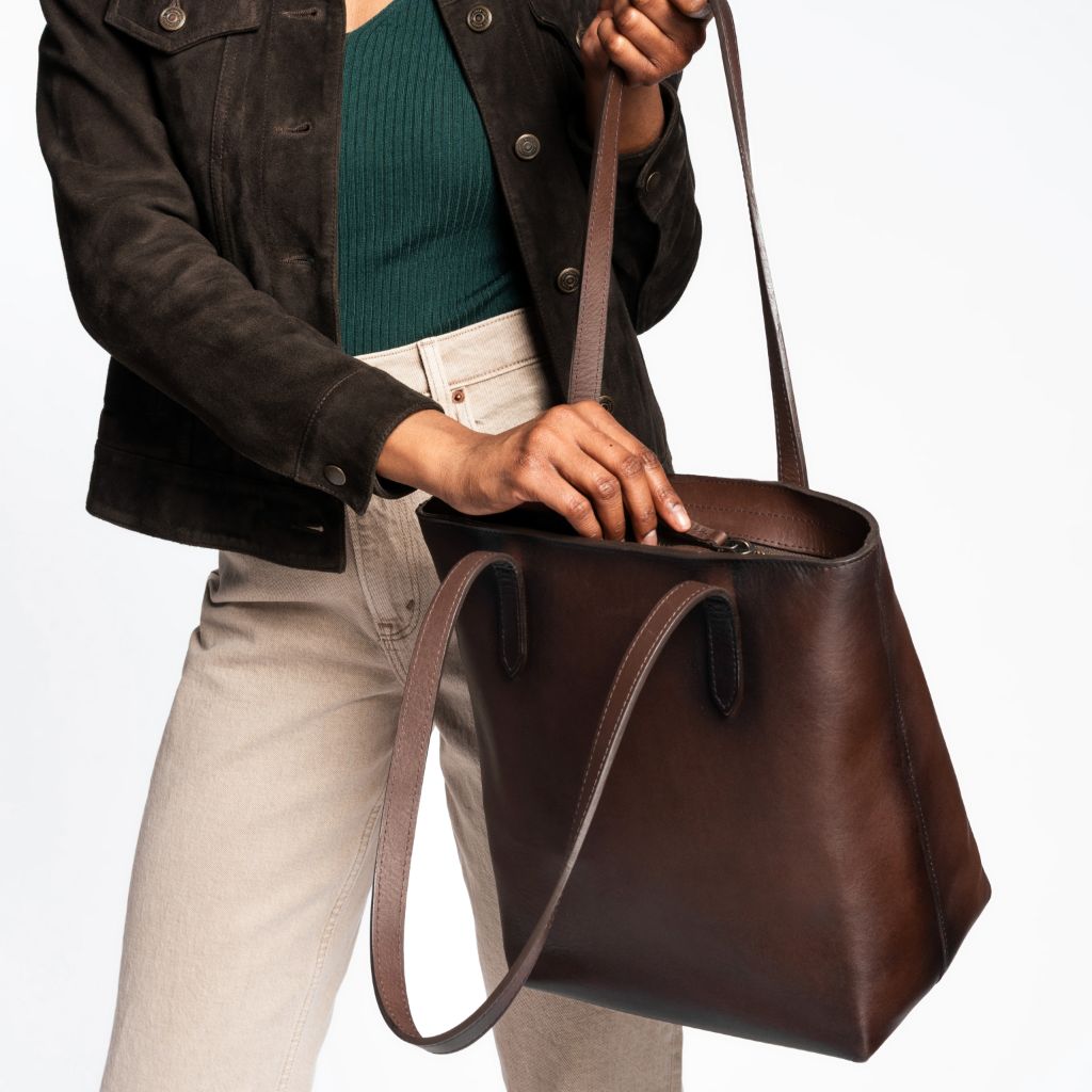 Everyday Tote | Old English (M) (Zipper)
