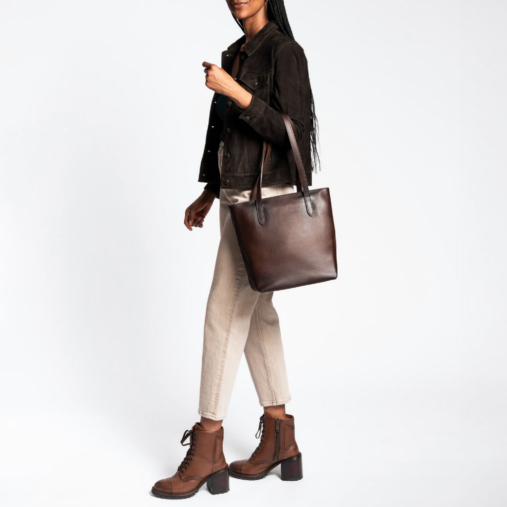 Everyday Tote | Old English (M) (Zipper)