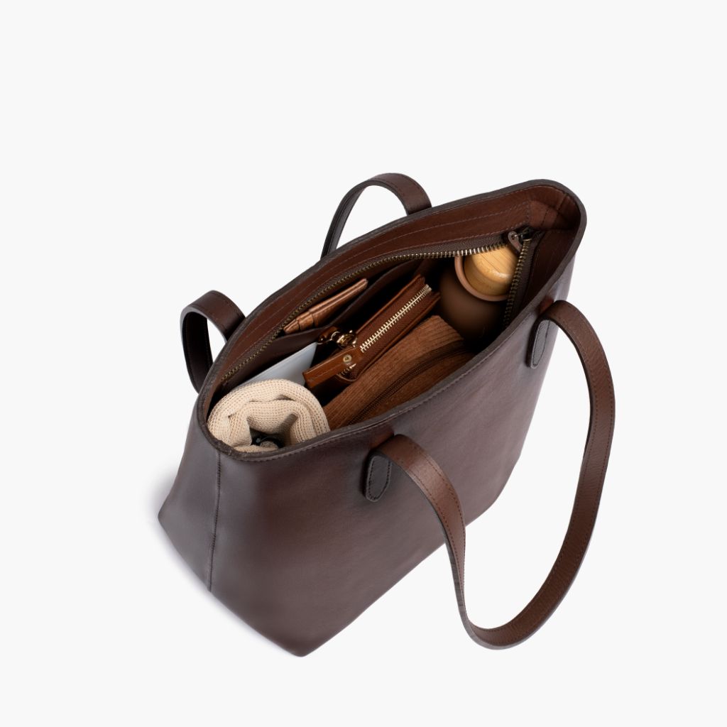 Everyday Tote | Old English (M) (Zipper)