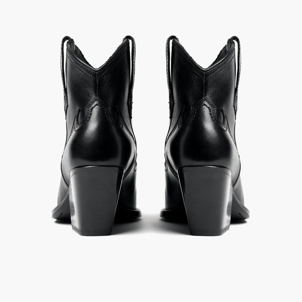 [W] Indio | Black