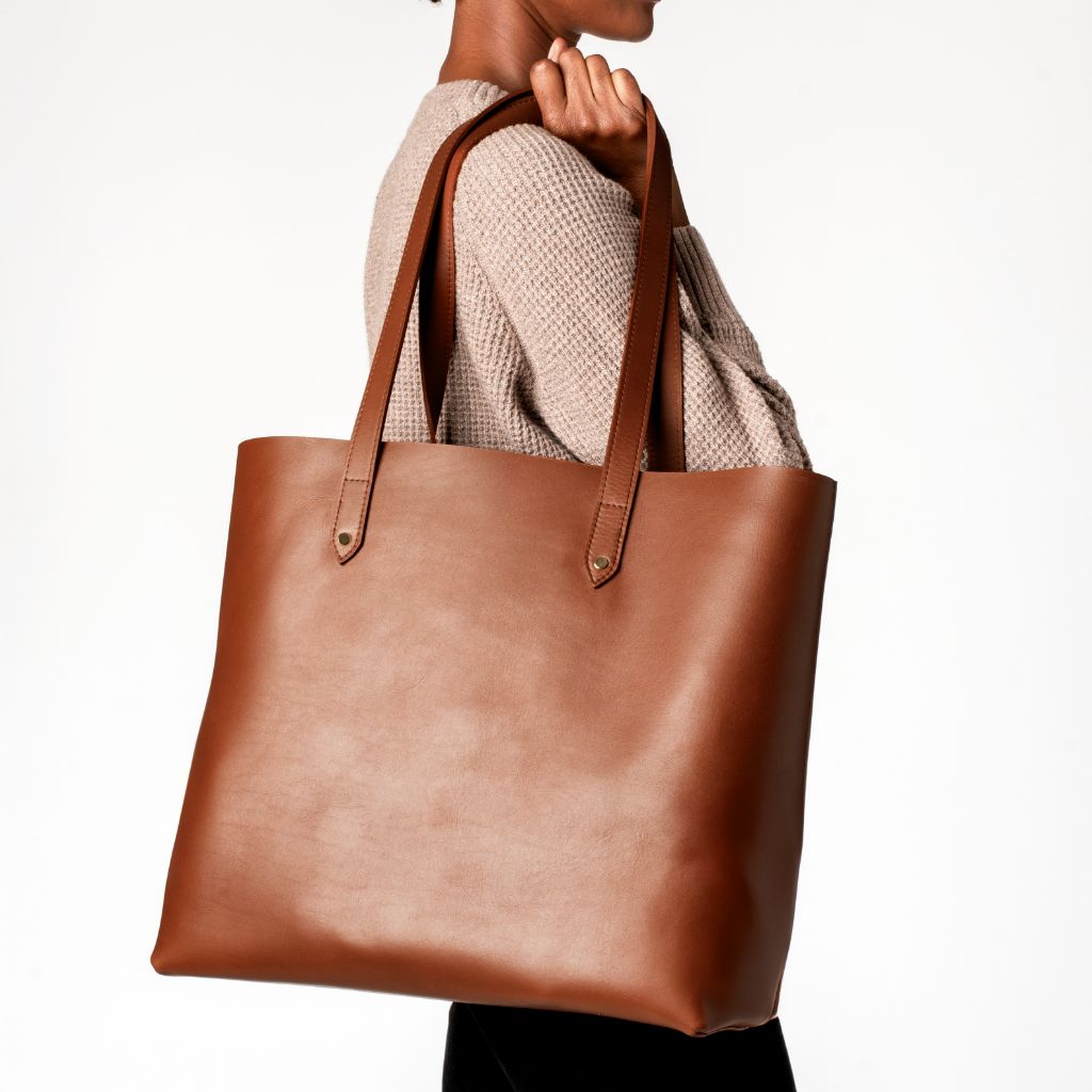 Everyday Tote | Cuero (XL) (Gold)