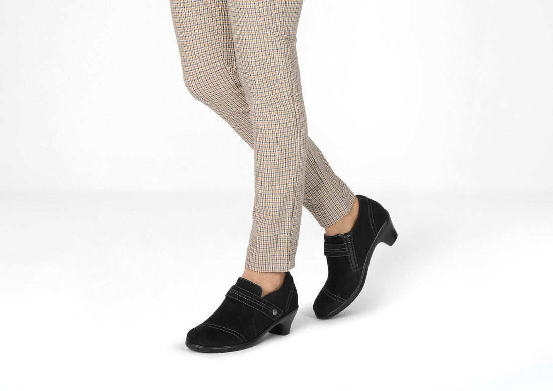 Eva - Black Suede