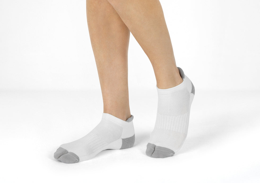 Bunion Relief, Padded Low Cut Socks - White